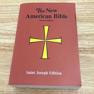 BOOK - THE NEW AMERICAN BIBLE